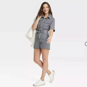 Universal Thread Women's 6 Navy Striped  Denim Jumpsuit NWT Shorts With Belt
